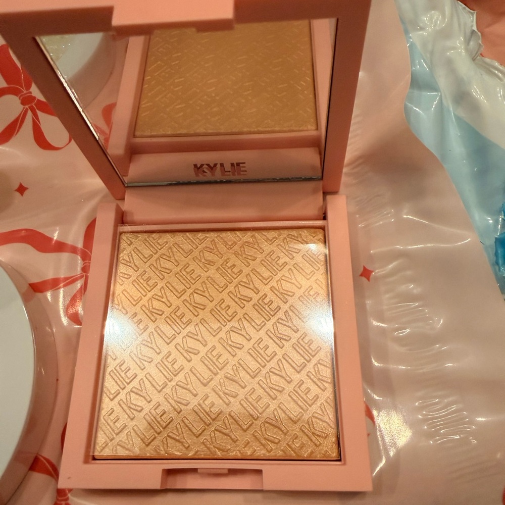 NWOB Highlighter Bundle of 3 - Picture 6 of 9